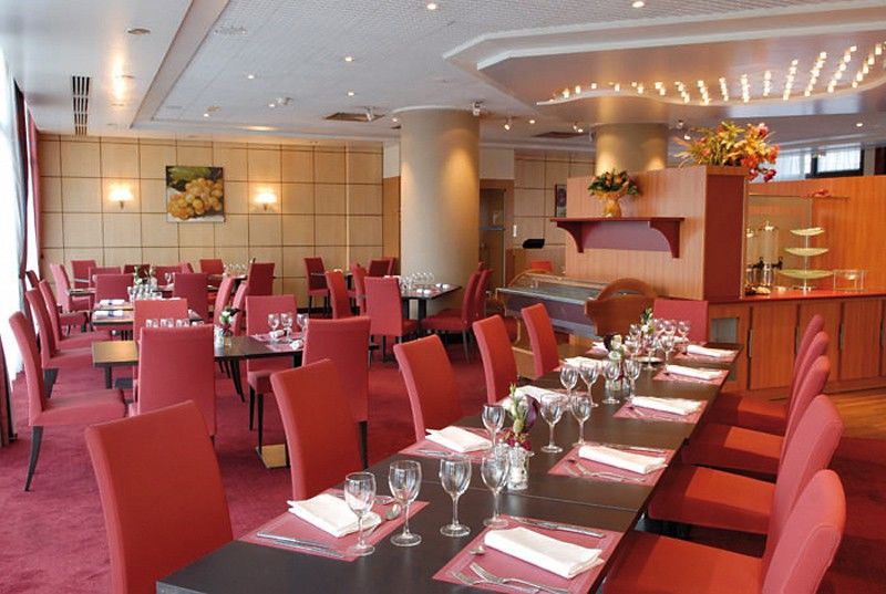 Novotel Centre Gare Hotel 4*
