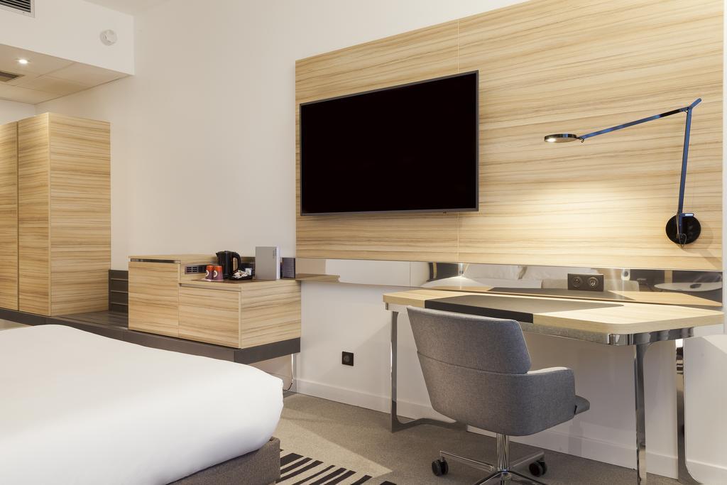 Novotel Centre Gare Hotel 4*