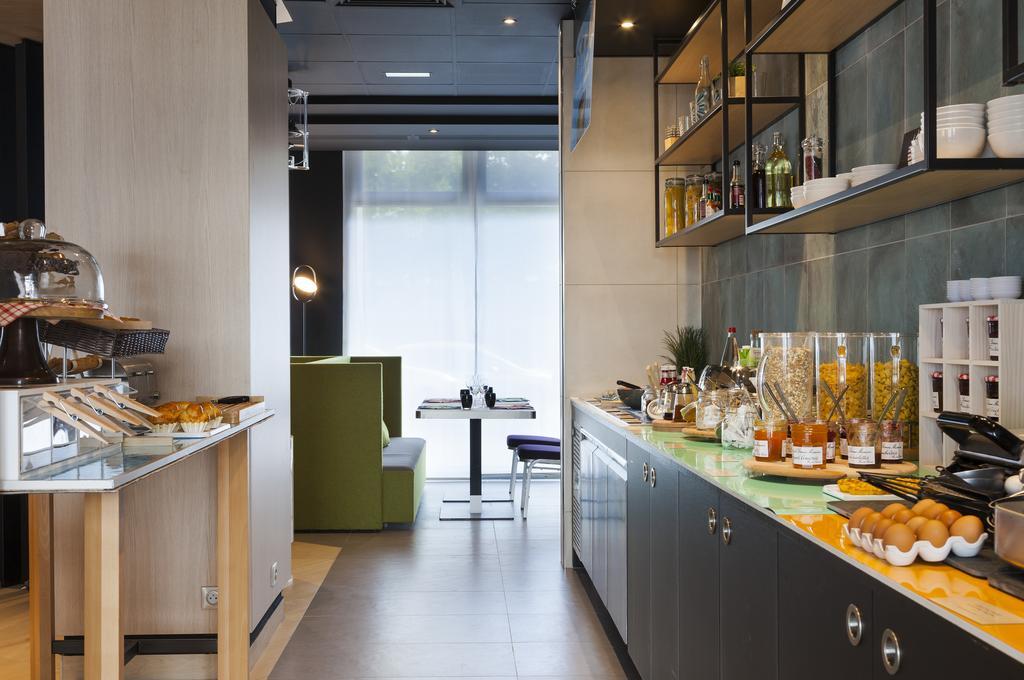 Novotel Centre Gare Hotel 4*